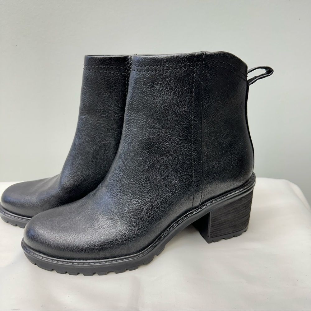 Zodiac Greyson‎ black bootie boots women's 11